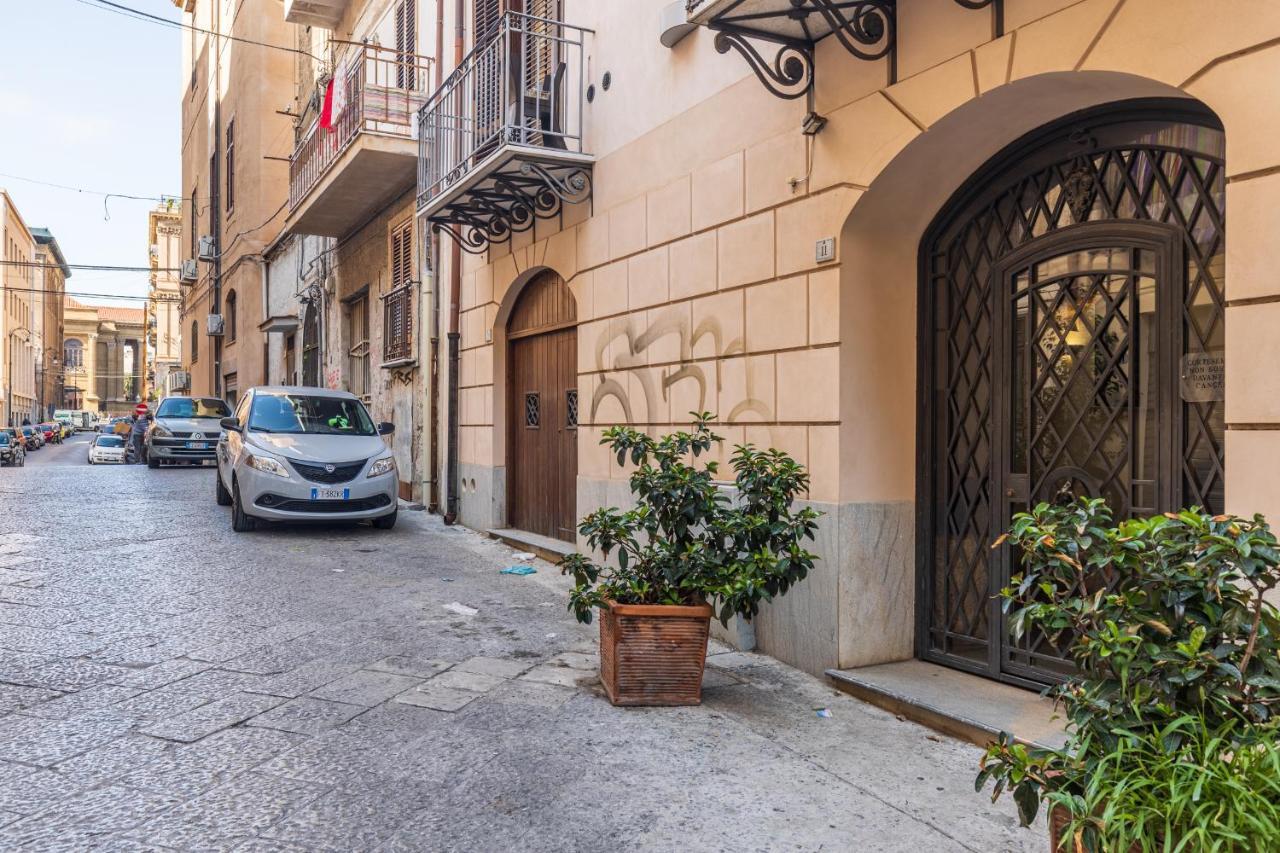 La Casetta Al Massimo By Domusicily Palermo Exterior photo